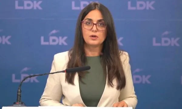 Jehona Lushaku: Për pak dalim me përgjigje zyrtare ndaj Kurtit, mos mendoni që kemi ndryshu
