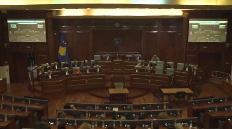 VV dështon të zgjedh presidentin “karate” – Kosova zyrtarisht në zgjedhje