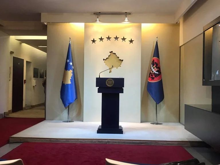 LAJMI I FUNDIT/ Në ora 17:00 Kuvendi mban seancë të jashtëzakonshme për zgjedhjen e Presidentit