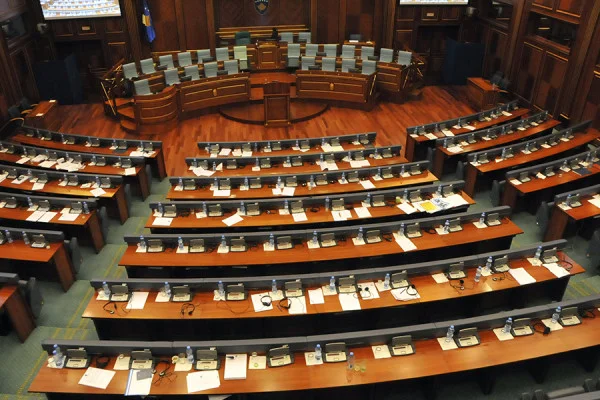 Këto ligje që u miratuan nga Kuvendi më 5 dhjetor 2024 mbetën në fuqi e këto u shfuqizuan nga Kushtetuesja