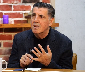 Haziri: Osmani e ka konfirmuar se nuk do të lejojë që emri i saj të shndërrohet në pengesë për arritjen e një marrëveshjeje