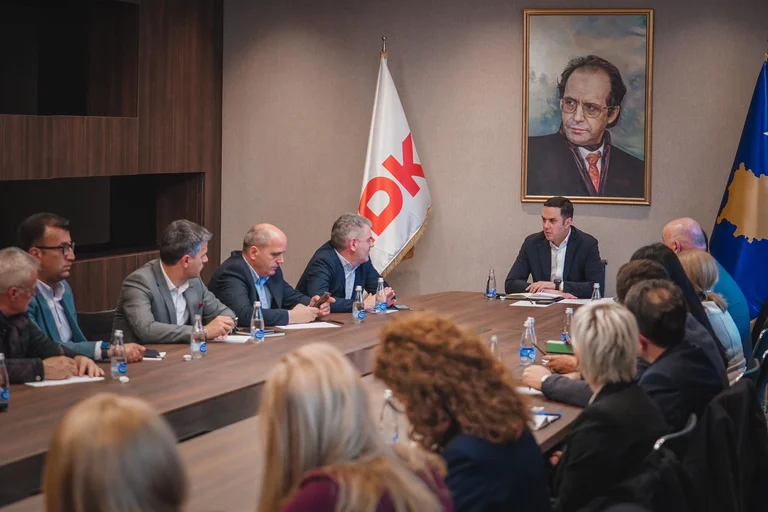 Kjo është Kryesia e re e LDK`së (EMRAT)