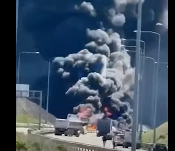 Digjet kamioni në autostradën “Ibrahim Rugova”