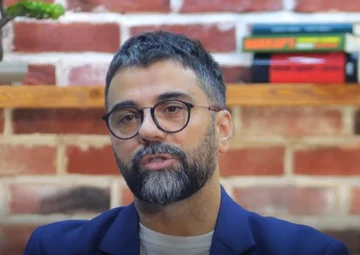 “Nuk mund të jesh edhe me UÇK-në edhe me Albinin” – Behrami për votuesit e Kurtit
