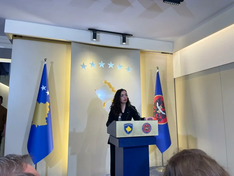 Osmani ‘godet’ Kurtin: Këtu e sollën vendin njerëz të papërgjegjshëm me qëllime të rrezikshme