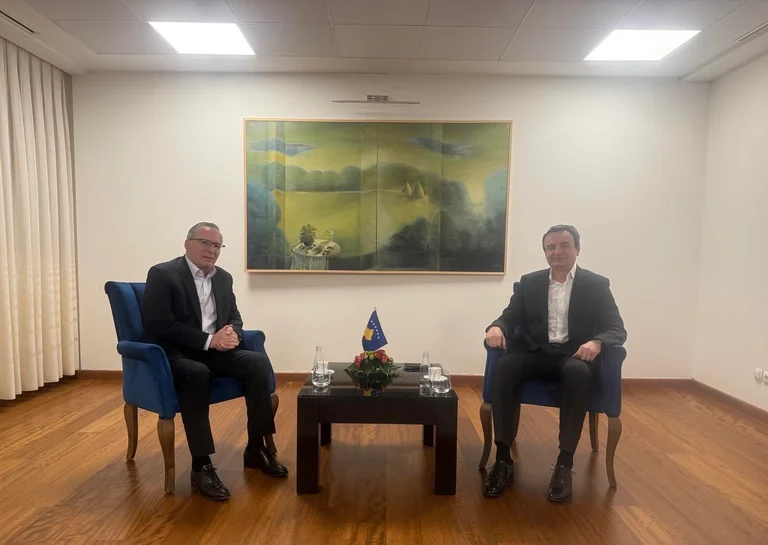 Kurti pret në takim Hamzën, flasin për çështjen e presidentit