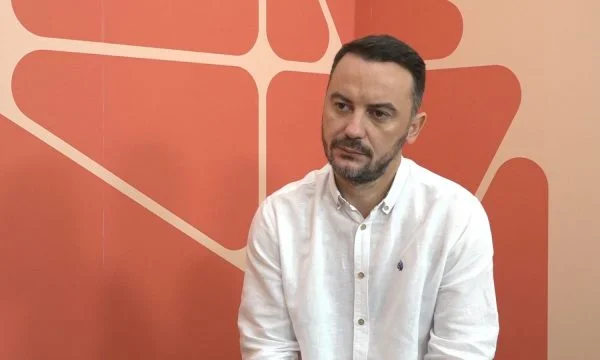 Molliqaj për KiE: S’po na kushtëzojnë me marrëveshjen e Thaçit e Mustafës por me atë të Kurtit
