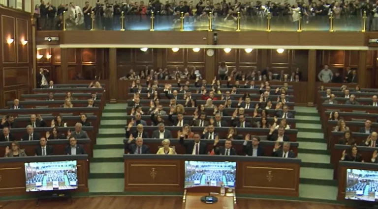 Votohen nënkryetarët e Kuvendit të Kosovës