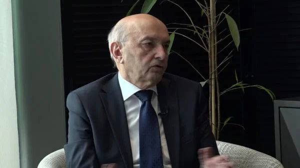 Isa Mustafa kritikon Abdixhikun: Rezultati 13% kërkonte reflektim dhe model të ri lidershipi në LDK