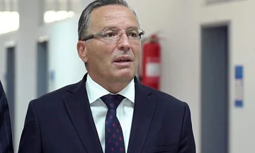Hamza s’i përgjigjet Kurtit në WhatsApp: Ftesa duhet të jetë zyrtare, i përgjigjemi zyrtarisht
