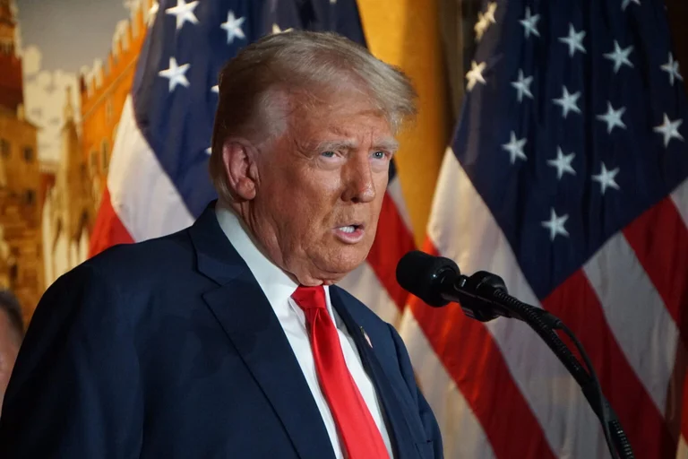 Trump: Macron dhe Starmer trimërohen pak kur nuk jam unë pranë tyre