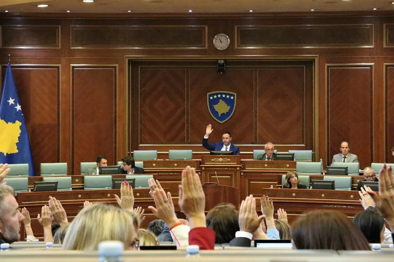 Kushtetuesja rrëzon ligjin për Byronë e Konfiskimit të Pasurisë së Pajustifikueshme