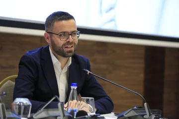 Liria e medias po përkeqësohet, Rexhaj nga AGK: 20 sulme ndaj gazetarëve janë regjistruar deri në korrik