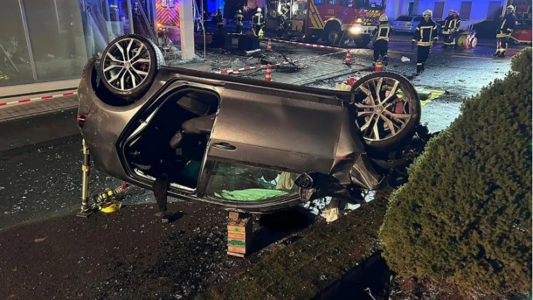 Po arratiseshin nga policia gjermane, aksidentohen rëndë tre shqiptarë