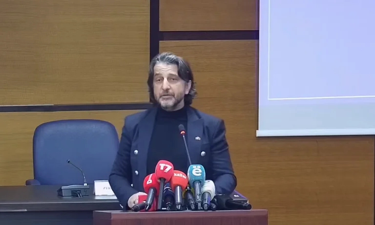 Nis seanca e Kuvendit Komunal, Rama: Prioritet janë qytetarët, asnjë kalkulim politik s’guxon të vihet mbi nevojat e tyre