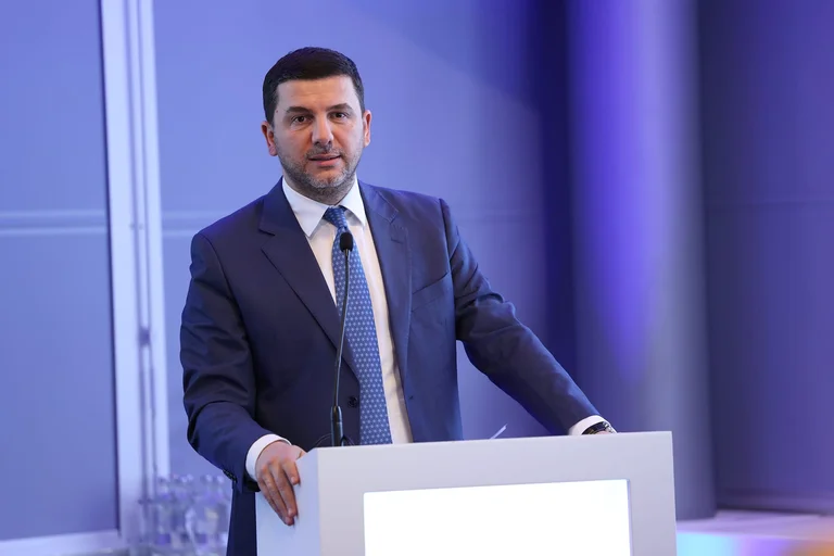 Krasniqi pas aktgjykimit të GjK: Kryesuesi ta thërrasë sa më shpejt seancën e radhës, Kosova ka nevojë për institucione funksionale