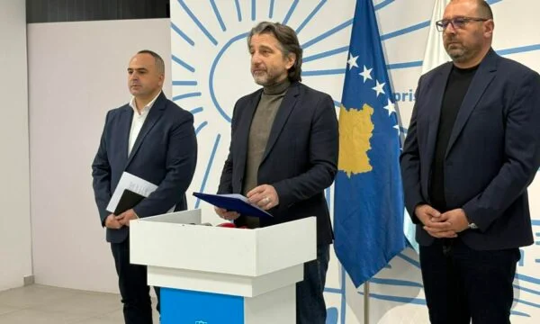 Përparim Rama: Transporti publik ndalet nga nesër, buxheti ende i bllokuar
