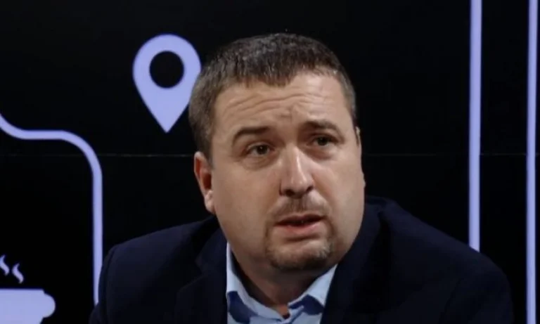Latifi: Rrenë e kulluar që xhamia në Drenas ishte e vitit 1588, në Drenicë nuk ka pasë myslimanë deri në shek.18