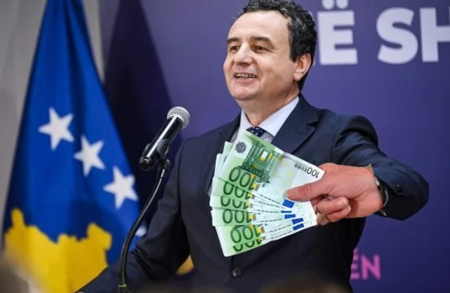 Një votë, një 100-she: Joshja e Kurtit për studentët para balotazhit