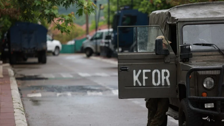 Xhandarmëria serbe e shkel kufirin dhe rrëmben shtetasin e Kosovës: Policia e njofton KFOR