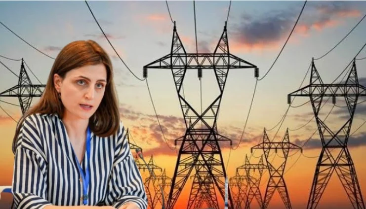 Ekspertja e energjisë: KEK-u duhet të hetohet për rënien e ngritjen e blloqeve – është keqpërdor mundësia e importit