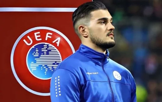 Aro Muric e mohoi, por i del fotoja e parë derisa ishte mbrëmë në një lokal të natës