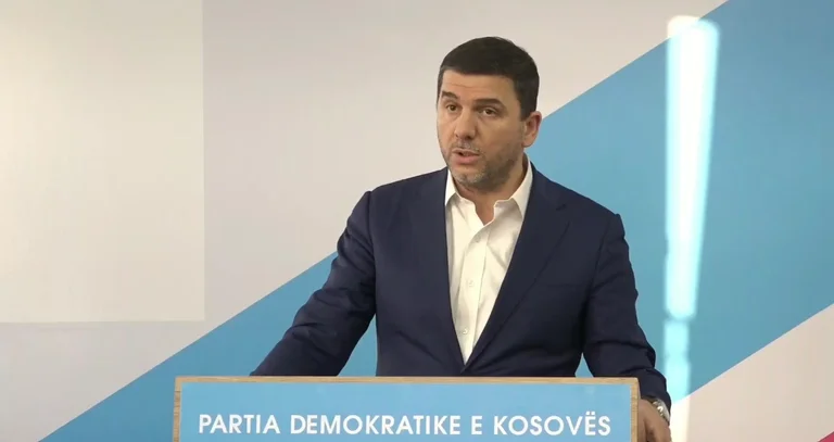 Memli Krasniqi e uron Ramiz Lladrovcin për fitore: Shpresoj se do të punoj në të mirën e qytetarëve