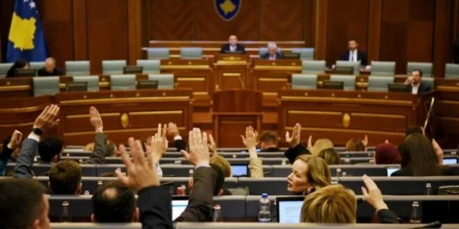 Dështon për të 26’ën herë konstituimi i Kuvendit, VV’së nuk i kalon votimi i fshehtë