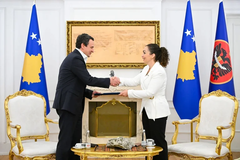 Osmani mandaton Albin Kurti për formimin e Qeverisë së Republikës së Kosovës