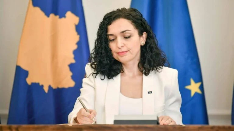 Ngërçi politik: Presidentja Osmani ka gati një draft të lëndës për ta dërguar në Kushtetuese