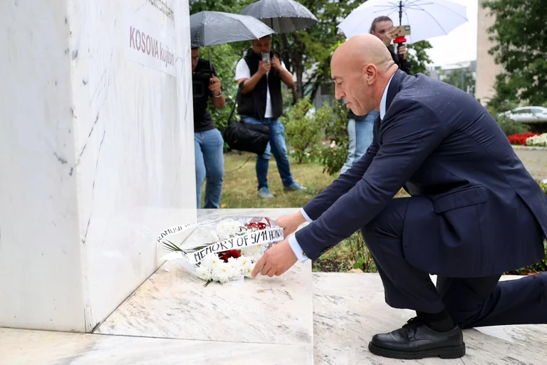 Haradinaj bën homazhe për viktimat e 11 shtatorit: Jeta jonë është e lidhur me Amerikën
