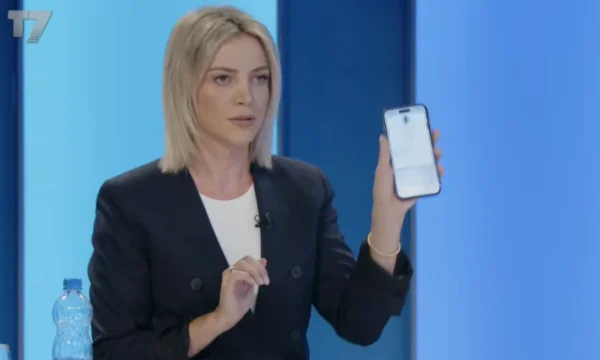 Kuçi thotë se vëllai i Bashkim Ramosajt i dërgoi mesazh kërcënues një aktivisti të PSD-së derisa ajo po flet në Pressing