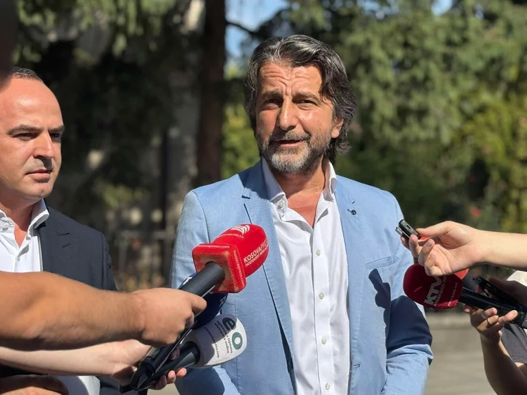 Rama padit Ministrinë e Financave: 35 milionë euro të bllokuara politikisht ndaj Prishtinës