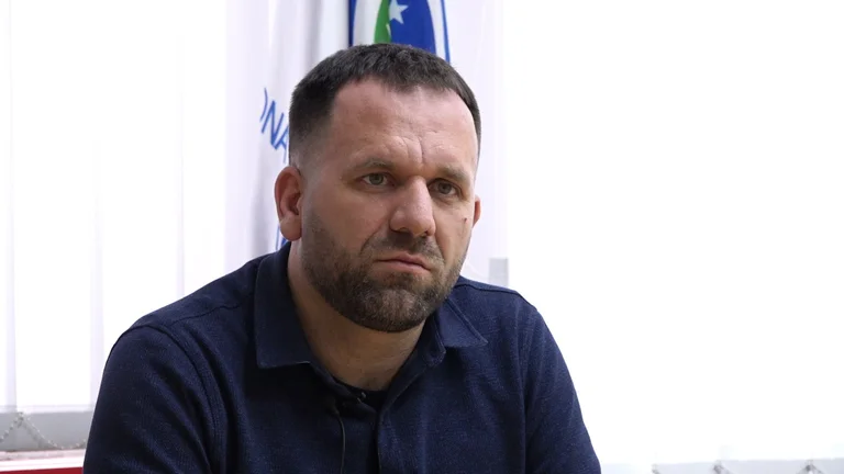 Rukiqi: Mesatarisht 130 persona në ditë e lëshojnë vendin, qeveria merret me propagandë