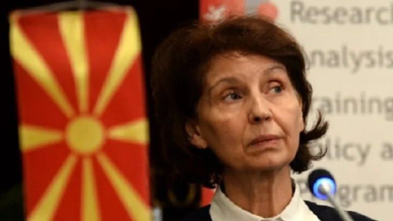 Ceremonia e betimit në Shkup, BE i reagon Siljanovskës që iu referua shtetit të saj si “Maqedoni”