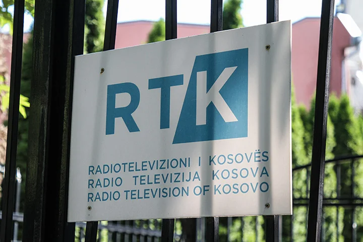 Shkarkohet edhe drejtori i Radio Kosovës, Ernest Luma