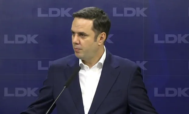 Abdixhiku ia nis letrën Kurtit: S’ka arsye për takim veç me të, t’i ftojmë edhe liderët tjerë