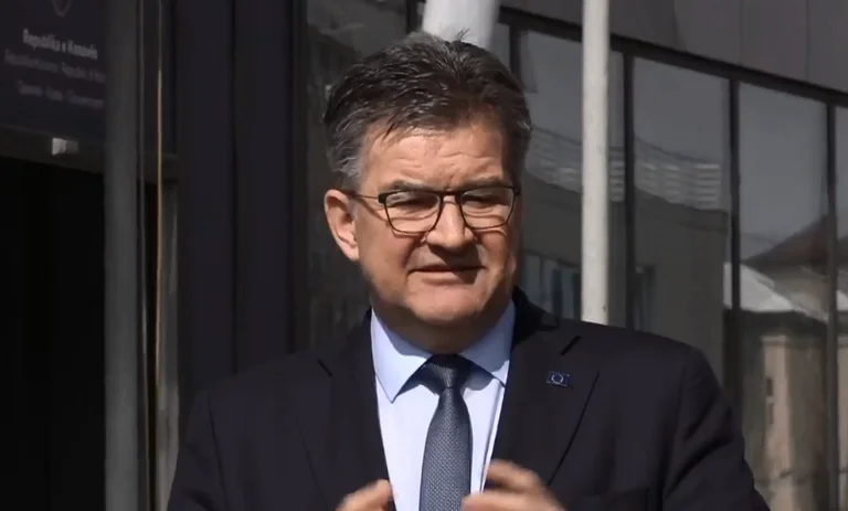 Lajçaku pas takimit: Bislimi pritet të negociojë edhe me Petkoviçin për dinarin