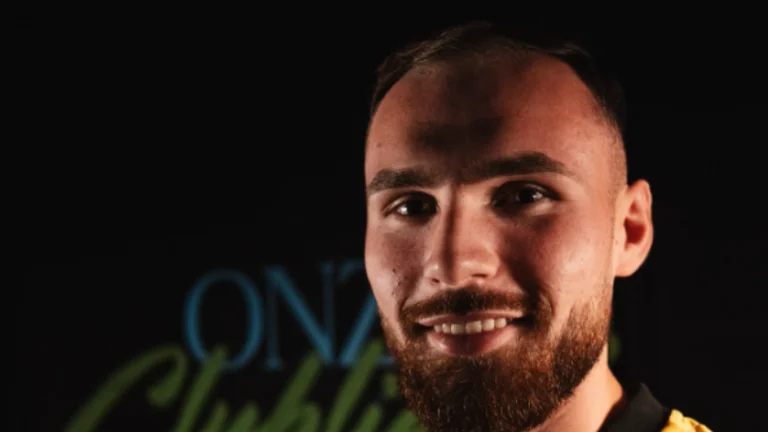 Zyrtare: Valon Zumberi transferohet te Vitesse