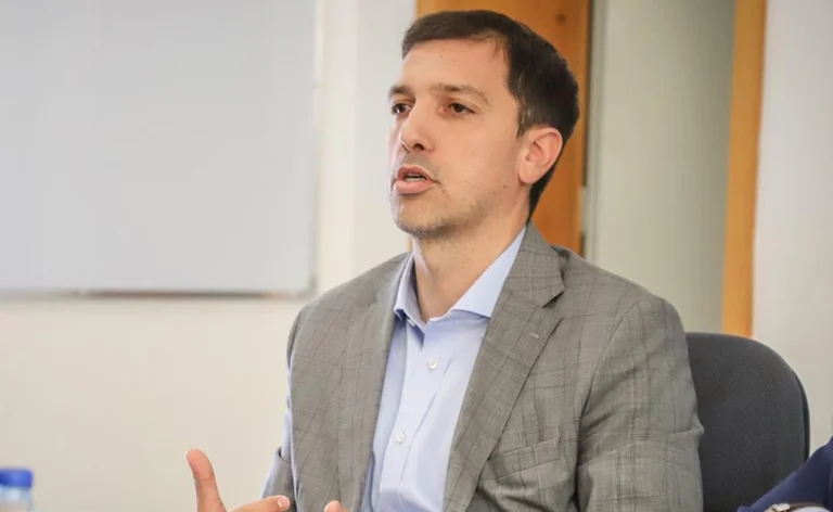 Emri i Dardan Sejdiut për nënkryetar të Prishtinës shkakton përplasje në PDK