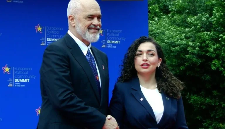 Osmani e ashpër ndaj BE-së në Tiranë: I keni hapur derën atyre që shkojnë te Putini dhe bllokoni Kosovën