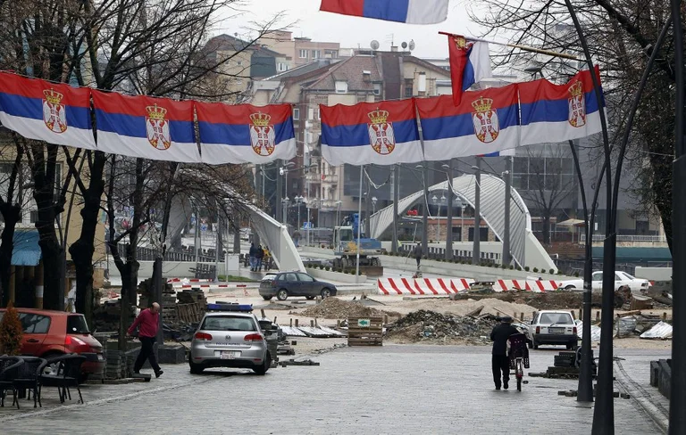 Dorëheqja e katër anëtarëve të Listës Serbe nga KKZ, flasin për Periskopin nga KQZ-ja