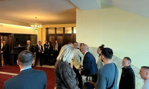 Takimet në Presidencë, Haradinaj arrin i pari