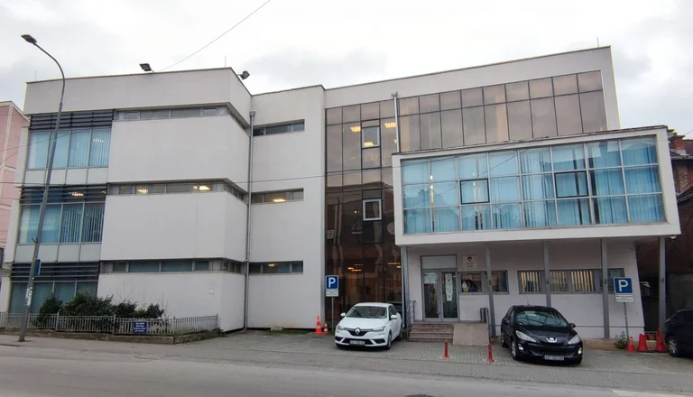 Kërkohet 30 ditë paraburgim për turkun që vrau vajzën me thikë në Prizren