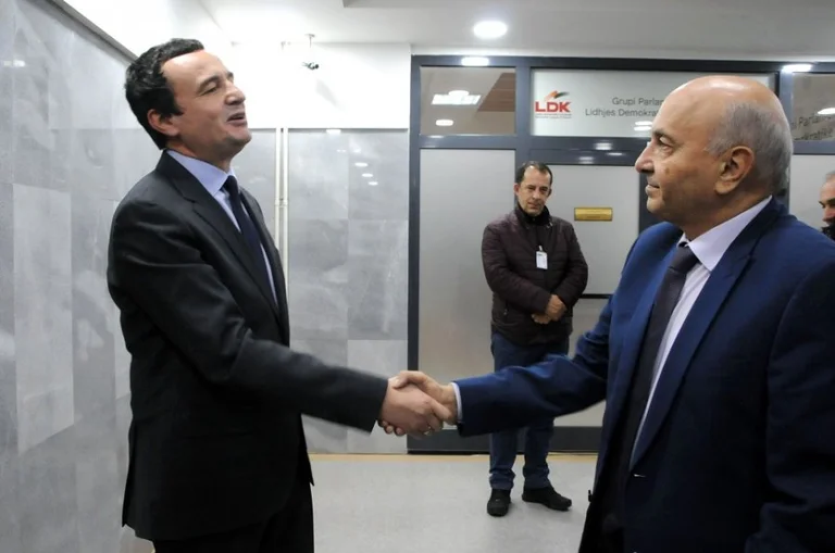Letra e Kurtit për Abdixhikun, Isa Mustafa e ka një koment të shkurt për LDK-në
