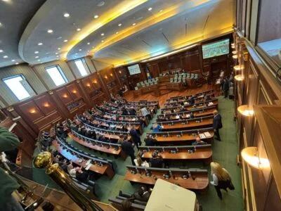Përpjekja e nëntë: Nis seanca për konstituimin e Kuvendit – A do të tejkalohet ngërçi?