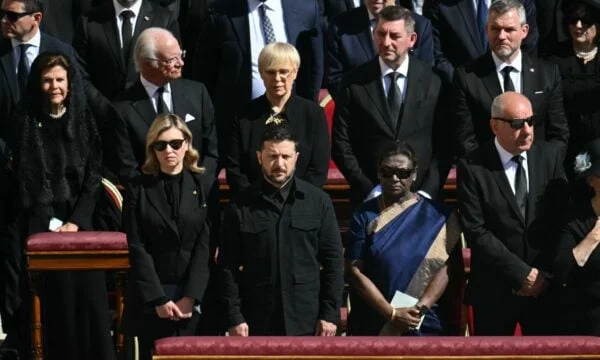 Trump dhe Zelensky takohen në funeralin e Papa Françeskut, Shtëpia e Bardhë: Takim produktiv