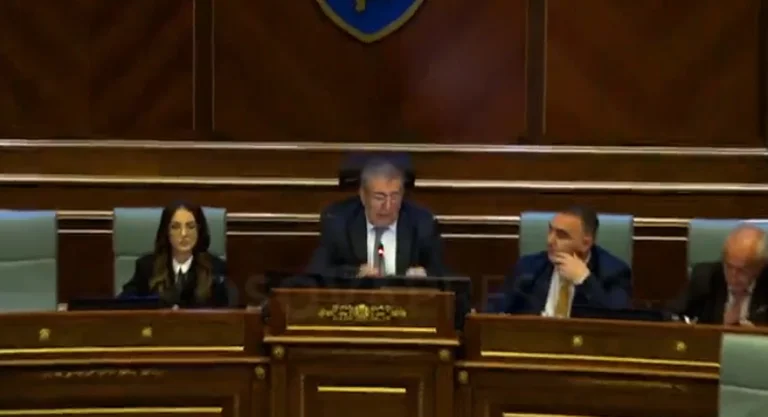 Ndërpritet seanca konstituive