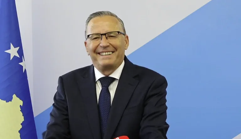 Hamza pyetet nëse mund t’ia jap postin e kryeministrit LDK’së – Kjo është përgjigjja e tij