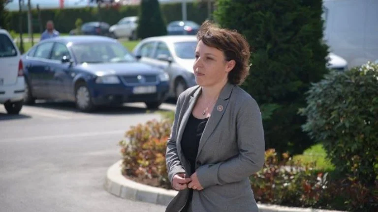 Beogradi thotë se ministres Gërvalla i është lejuar hyrja në Serbi
